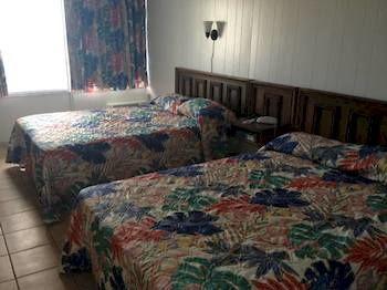מירטל ביץ' Sea Park Motel מראה חיצוני תמונה
